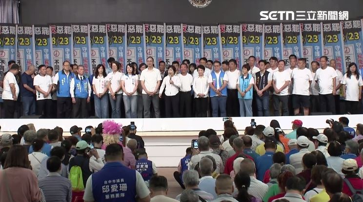 朱立倫虧韓國瑜帥同事：缺點是頭髮比我少