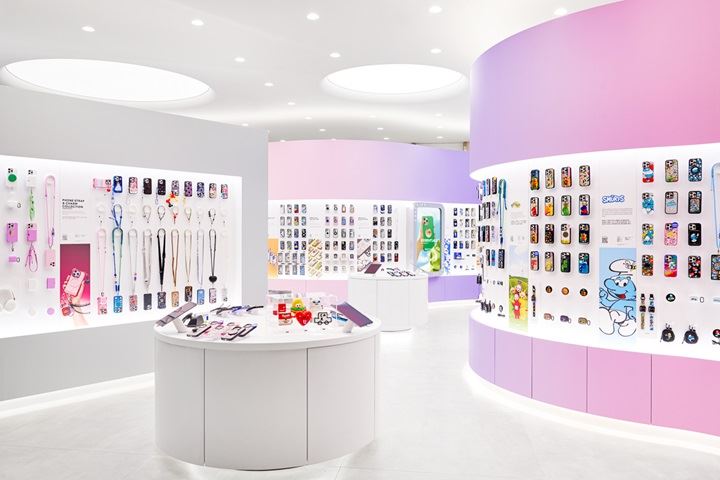 CASETiFY遠東Garden City門市店內展出多款近期話題不斷的聯名系列