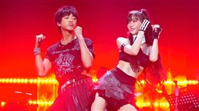 蘇見信（信）、謝金燕。（圖／狠耐聽音樂工作室提供）