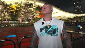 館長在深圳看燈光秀，他表示自己很感動。（圖／翻攝自館長惡名昭彰Youtube）
