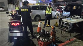 環保局聯合警察局、監理所擴大噪音稽查，鎖定「炸街」困擾嚴重的熱點。（圖／高雄環保局）