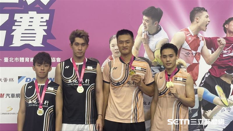 全國排名賽甲組男雙上演「土銀內戰」，最後柏禮維／張課琦經歷3局激戰擊退陳子睿／林煜傑（右到左），奪下合拍首座排名賽男雙冠軍。（圖／記者蔡厚瑄攝影）