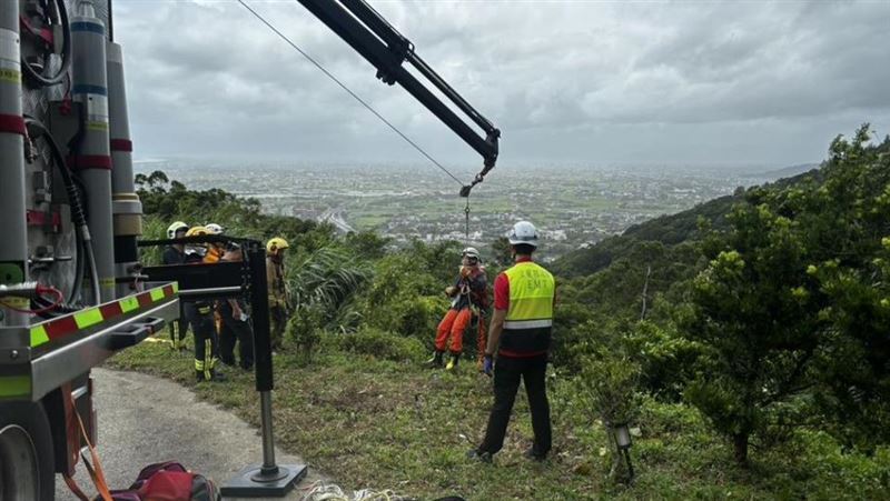宜蘭63歲王姓婦人日前開車行經北宜公路,不慎墜落80公尺深谷,幸運獲救,未料,3天後遇火警死亡。(圖/翻攝畫面)
