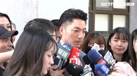 蔣萬安出席「鮮奶週報」擴大升級2.0，會前受訪。（圖／翻攝畫面）