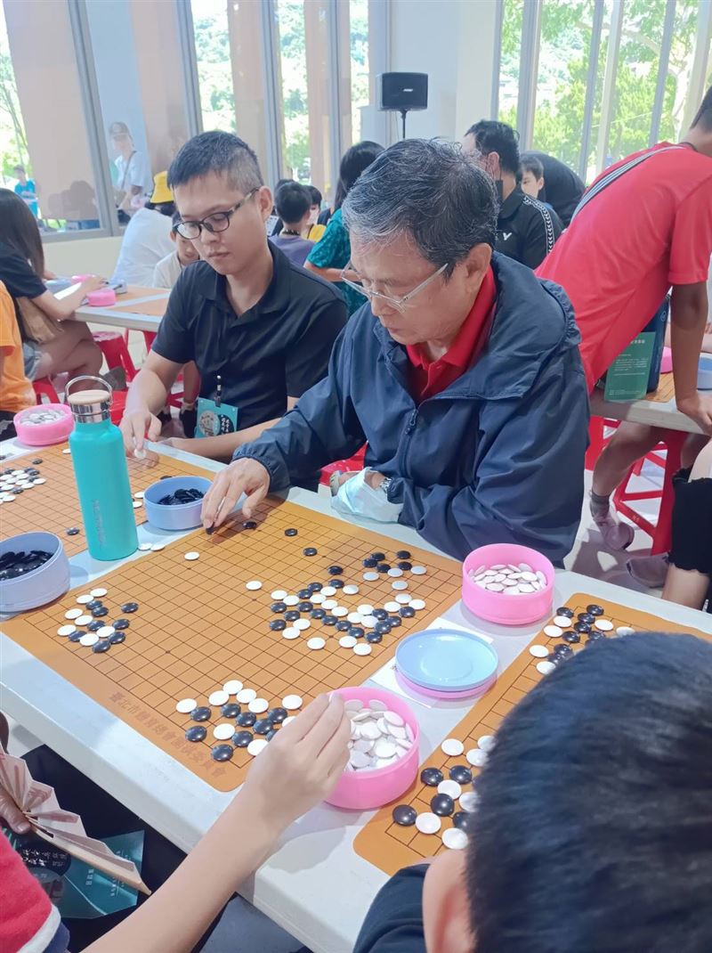 馬西屏自學圍棋60多年。（圖／翻攝自馬西屏臉書）