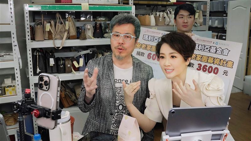 黃國倫、寇乃馨直播感動全場（圖／Vannise溫倪詩提供）