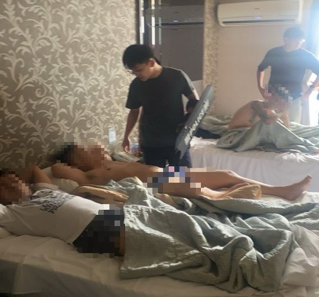 國道警察兵分多路搜索，逮捕14名涉案嫌犯。(圖／國道公路警察局提供)