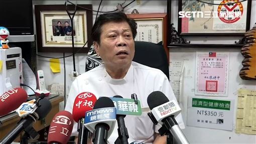 她胸悶入診間傻眼　網：高大成有看活人？