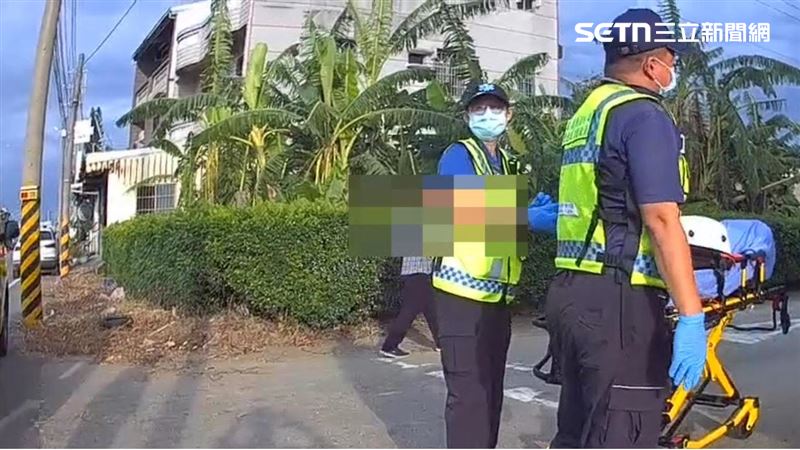 遺體嚴重腐敗發黑，還爬滿了蛆，死因難判斷，預計22日上午進行解剖釐清死因。（圖／翻攝畫面）
