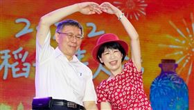 陳佩琪稱，要拿柯文哲相片到中國天安門，抗議民進黨害她家破人亡！（圖／翻攝自陳佩琪臉書）