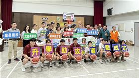 台鋼獵鷹與祐東建設在家扶中心參與「拔尖計劃」。（圖／台鋼獵鷹提供） 