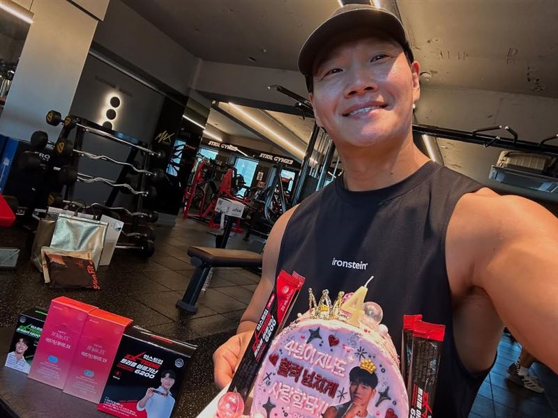 金鍾國身家破億卻擁有節儉精神。（圖／翻攝自金鍾國IG）
