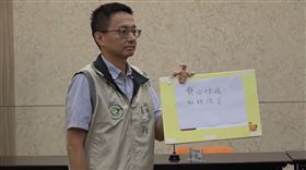 遭女子曬簽名喬病床騙財！羅一鈞「字沒那麼醜」現場簽字喊冤（圖／疾管署提供）