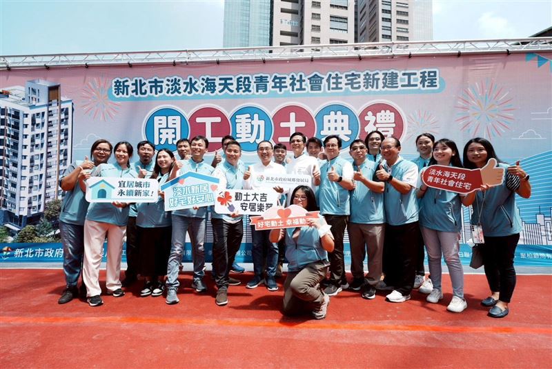 侯市長與城鄉局團隊合影。（圖／新北市政府提供）