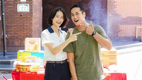 鍾瑶在劇中飾演工地主任，而莊凱勛飾演工地頭頭。（圖／客家電視台提供）