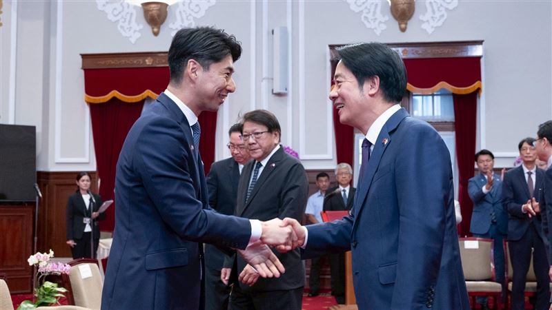 賴清德接見日本自民黨青年局訪團