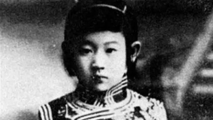 清朝最後一位格格在辭世前，親口揭開一段塵封多年的宮廷醜聞。（圖／翻攝自微博）