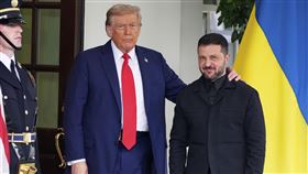 川普澤倫斯基相見歡。（圖／美聯社／達志影像）