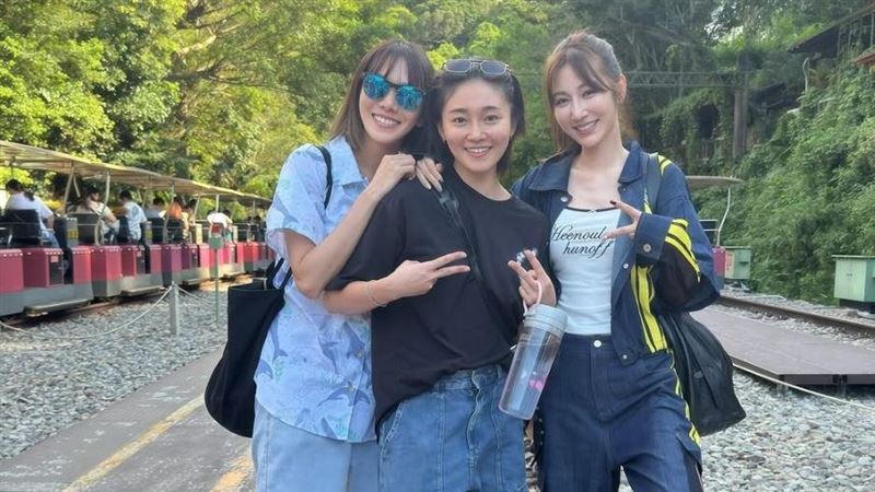 大牙離婚近況曝　被曾莞婷「拖出門散心」