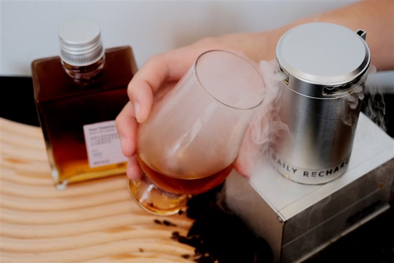 回到茶的本質，專注於純茶的香氣、韻味與工藝創新。（圖／翻攝自理茶官網）