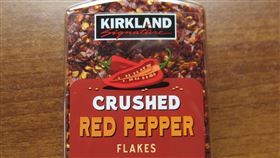 「好市多股份有限公司」自印度進口的「碎辣椒片」，檢出殘留農藥氟派瑞0.6 ppm超標。（圖／食藥署提供）