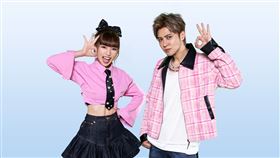 羅志祥與何美共同主持節目(圖／中天提供)