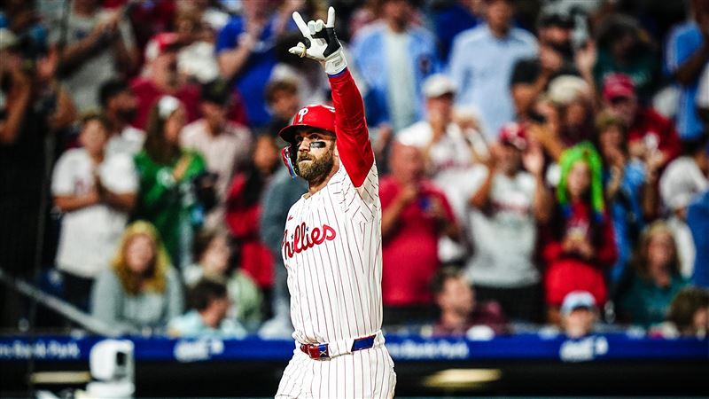 哈波（Bryce Harper）19日出2支行距至少440英里的全打。（／翻自城人X）