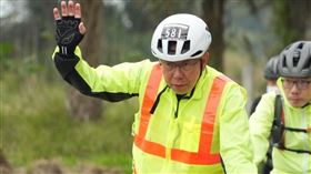 柯文哲臉書發文強調，邱清章的捐款，是捐給柯文哲本人，檢察官硬扣侵佔，入人於罪。（圖／翻攝自柯文哲臉書）