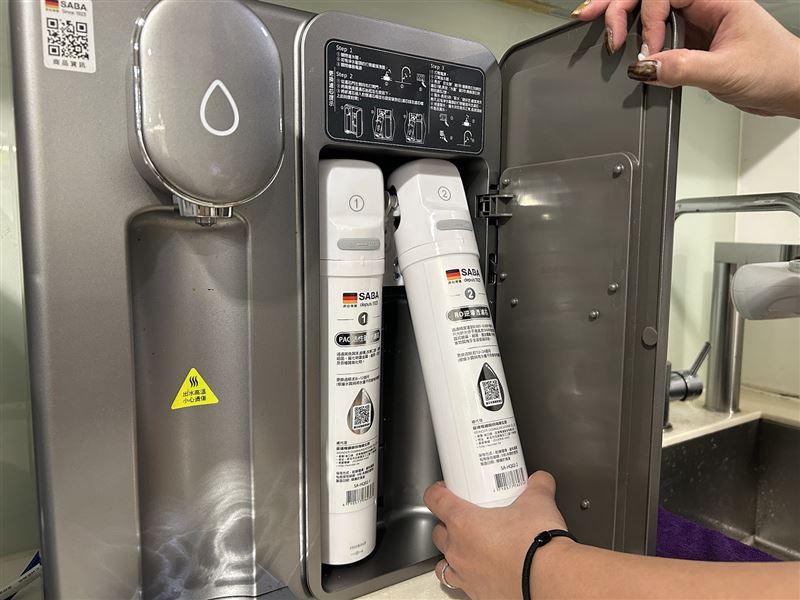 淨水設備要記得定期更換濾心,確保飲水品質。(圖/486團購提供)