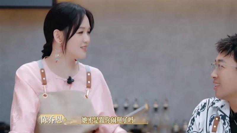 陳喬恩（左）爆料于正（右）跟林心如鬧翻。（圖／翻攝自微博）
