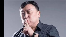 王晶爆料謝霆鋒張柏芝離婚內幕。(圖／翻攝微博）