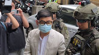 「鐵霸」姊竟進管制區點鈔…媒體卻禁拍！