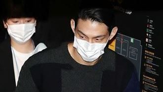 大咖男星才捲不倫戀！爆持刀跟騷被立案