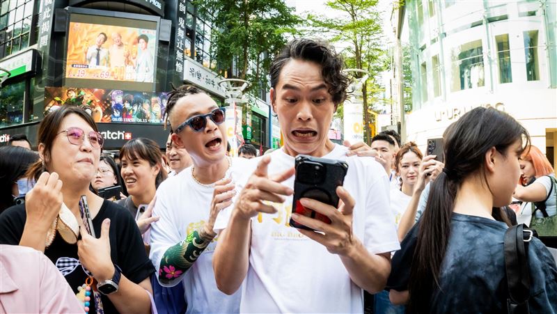 黃鐙輝自封角頭老大遭打臉 放話送丈母娘