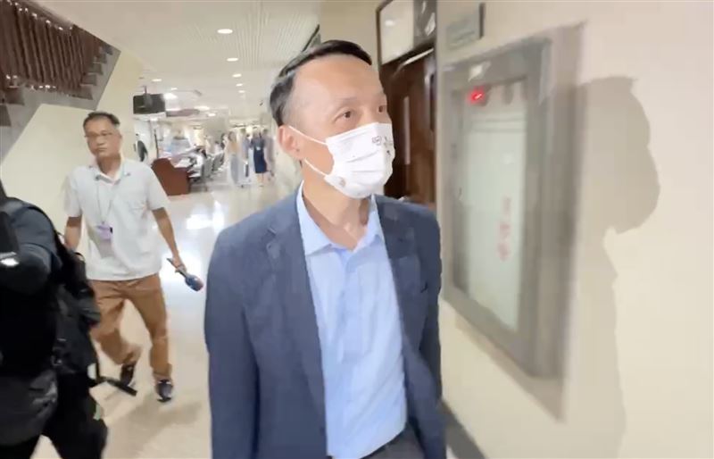 和泰興業執行長黃海清證實，有請朋友幫忙捐款30萬元給柯文哲。（圖／翻攝畫面）