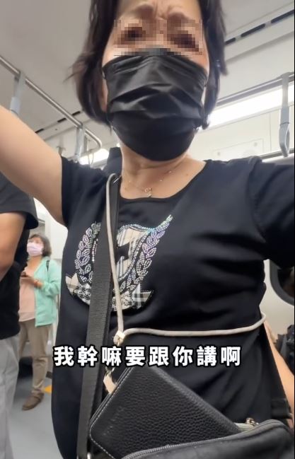 女網友要婦人把剛剛說的話再說一遍，婦人被激怒嗆：「我幹嘛跟你講啊。」（圖／翻攝自Threads @tong_dailyfood）