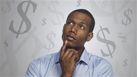 在經濟逐漸放緩背景下，此時投資人可透過信評等級較高的投等債搶先布局。（示意圖／PIXABAY）