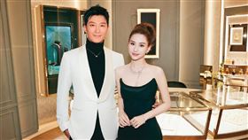 竇驍與何超蓮2023年大婚，婚後鮮少同框有傳關係生變，去年夫妻倆低調來台就醫。（翻攝竇驍微博）