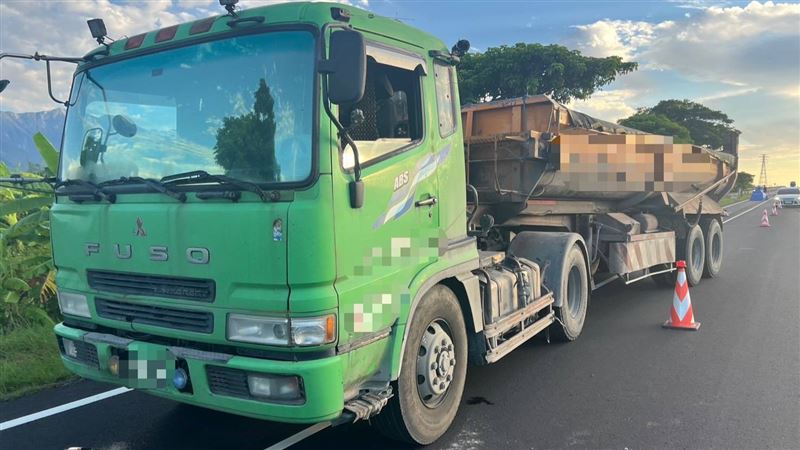 劉男駕駛砂石車不慎肇事。（圖／翻攝畫面）