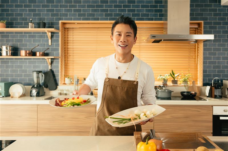 陶喆邀請楊祐寧合作拍ＭＶ。（圖／偉大文化提供）
