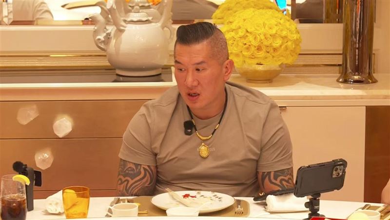 舔共卻吃鱉…他曝館長「1行為」害死自己