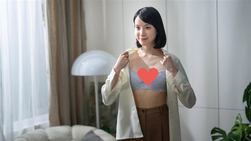 金鐘女配解開襯衫！露出內衣「放手一試」