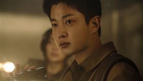 金珉錫將在片中揭開神秘公寓的噪音謎團。（圖／采昌國際多媒體提供） 