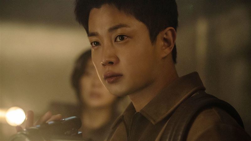 《太陽的後裔》男星變主角　逆襲全球票房