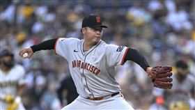 鄧愷威本季第4場登板投3.1局退場。（圖／美聯社／達志影像）