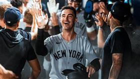  貝林傑（Cody Bellinger）20日外野3個位置都守過1遍。（圖／翻攝自洋基X）