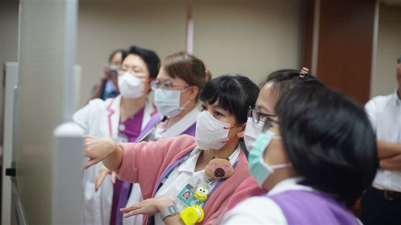 耕莘醫院進行模擬演練研討，避免再有意外災情釀悲劇。（圖／翻攝畫面）
