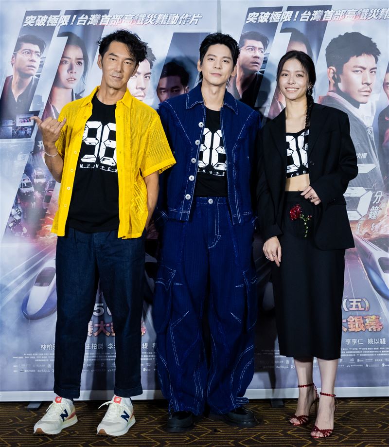 李李仁（左起）、林柏宏、宋芸樺出席《96分鐘》記者會。（圖／華影國際提供）