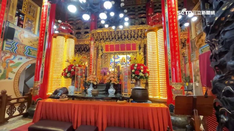 高雄前金一間百年大廟，因查帳爆內鬥衝突