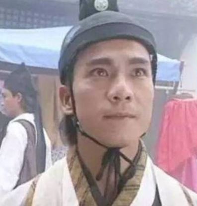 資深男演員張振寰離世享年65歲，生前飽受病痛折磨。（圖／翻攝自微博）
